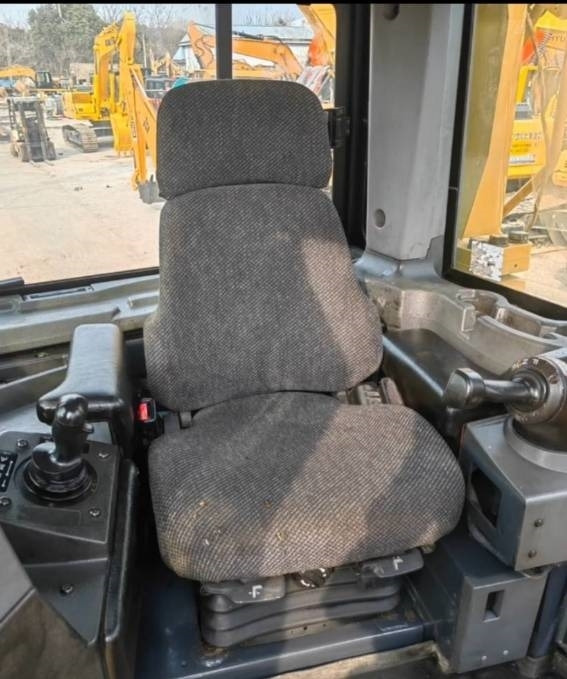 Máy ủi CAT D 8 T: hình 8
