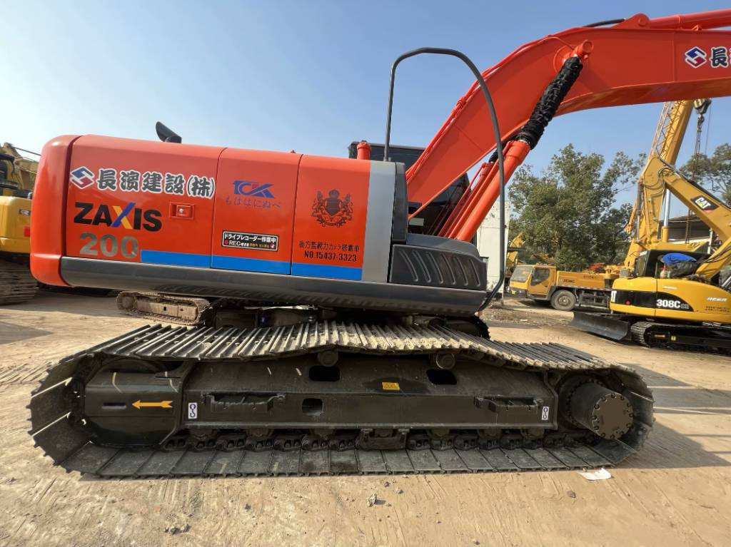 Hitachi ZX 200-3 G - Máy xúc bánh xích: hình 4 Hitachi ZX 200-3 G - Máy xúc bánh xích: hình 4