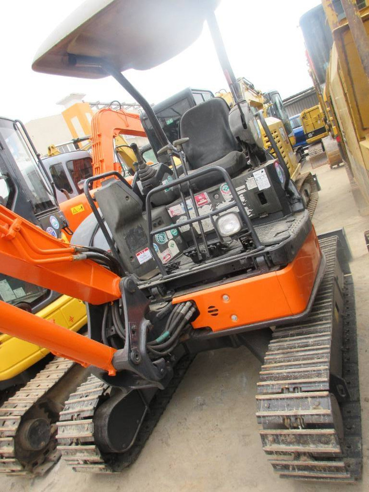 Hitachi ZX 30 U - Máy xúc mini: hình 5 Hitachi ZX 30 U - Máy xúc mini: hình 5