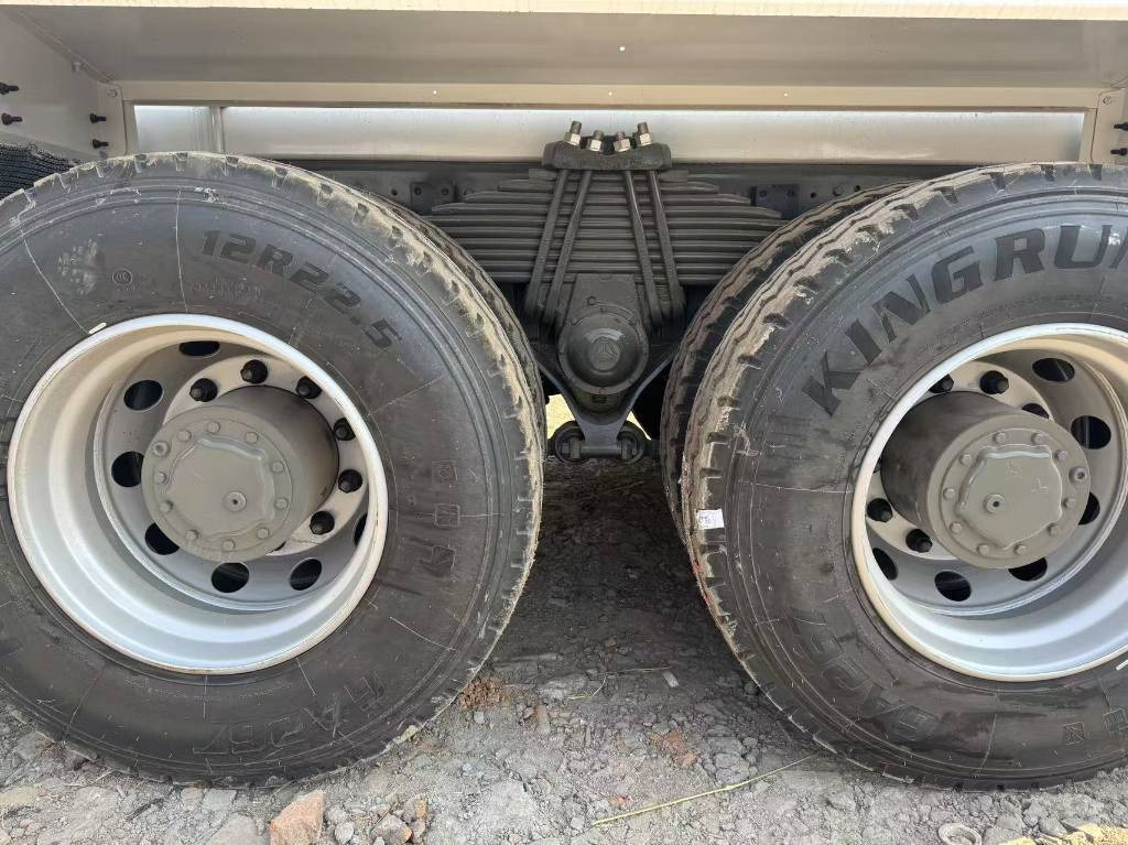 Howo 100% New and used - Xe bồn: hình 5 Howo 100% New and used - Xe bồn: hình 5