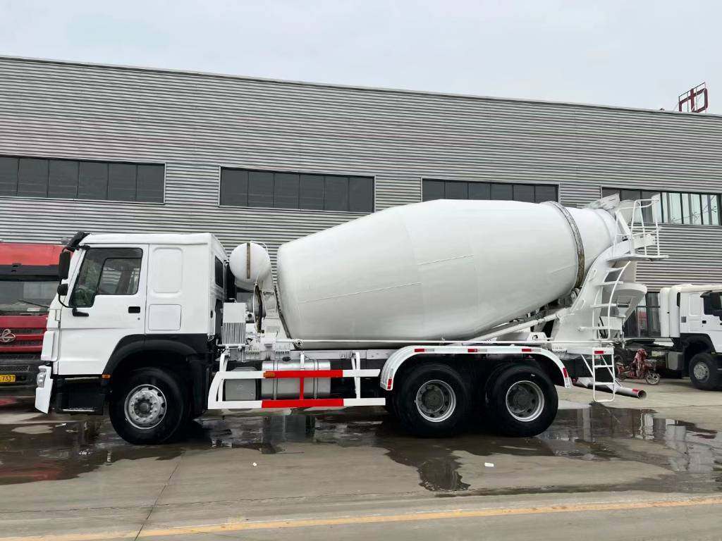 Howo 375 - Xe bồn: hình 1 Howo 375 - Xe bồn: hình 1