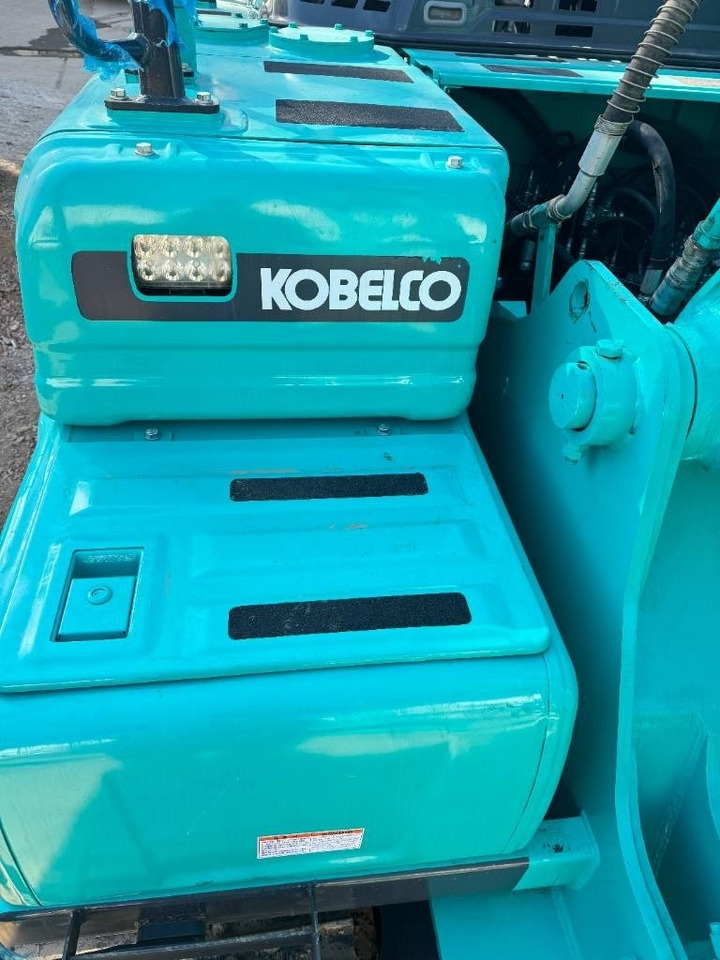 Kobelco SK 200 - Máy xúc bánh xích: hình 5 Kobelco SK 200 - Máy xúc bánh xích: hình 5