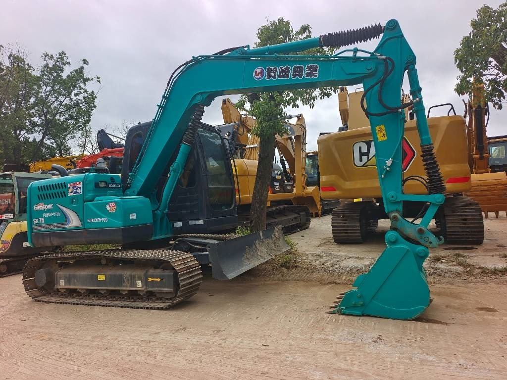 Kobelco SK 75 CSR - Máy xúc bánh xích: hình 2 Kobelco SK 75 CSR - Máy xúc bánh xích: hình 2
