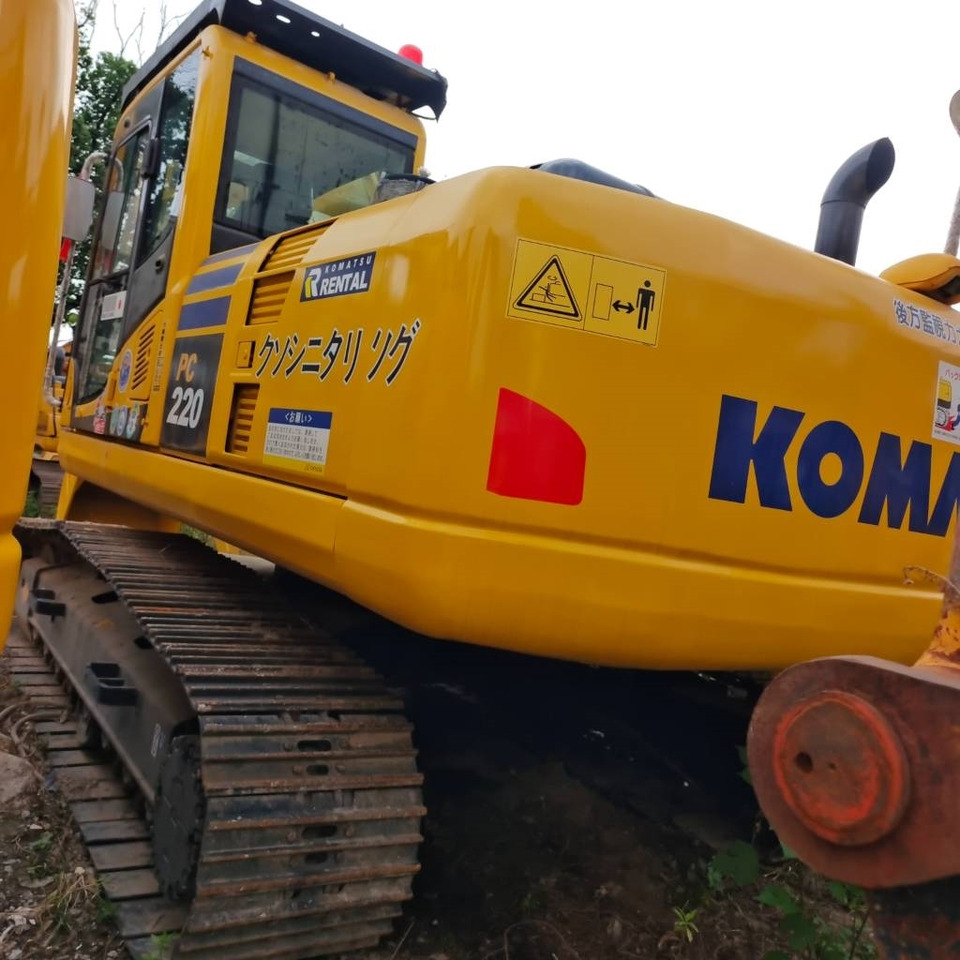 Komatsu PC 200-8 - Máy xúc bánh xích: hình 2 Komatsu PC 200-8 - Máy xúc bánh xích: hình 2