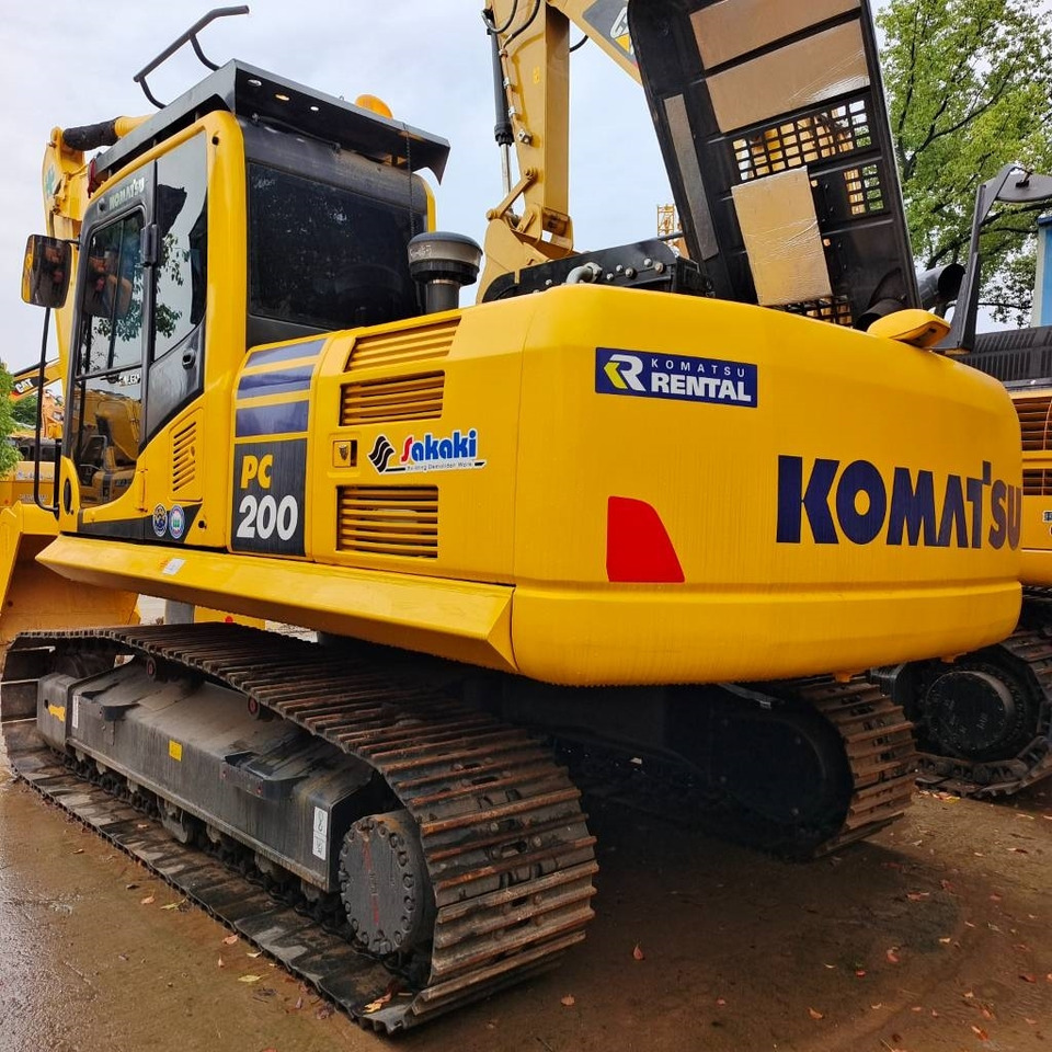 Komatsu PC 200 - Máy xúc bánh xích: hình 2 Komatsu PC 200 - Máy xúc bánh xích: hình 2