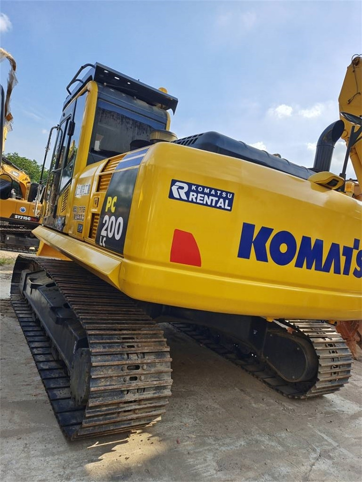 Komatsu PC 200 - Máy xúc bánh xích: hình 4 Komatsu PC 200 - Máy xúc bánh xích: hình 4