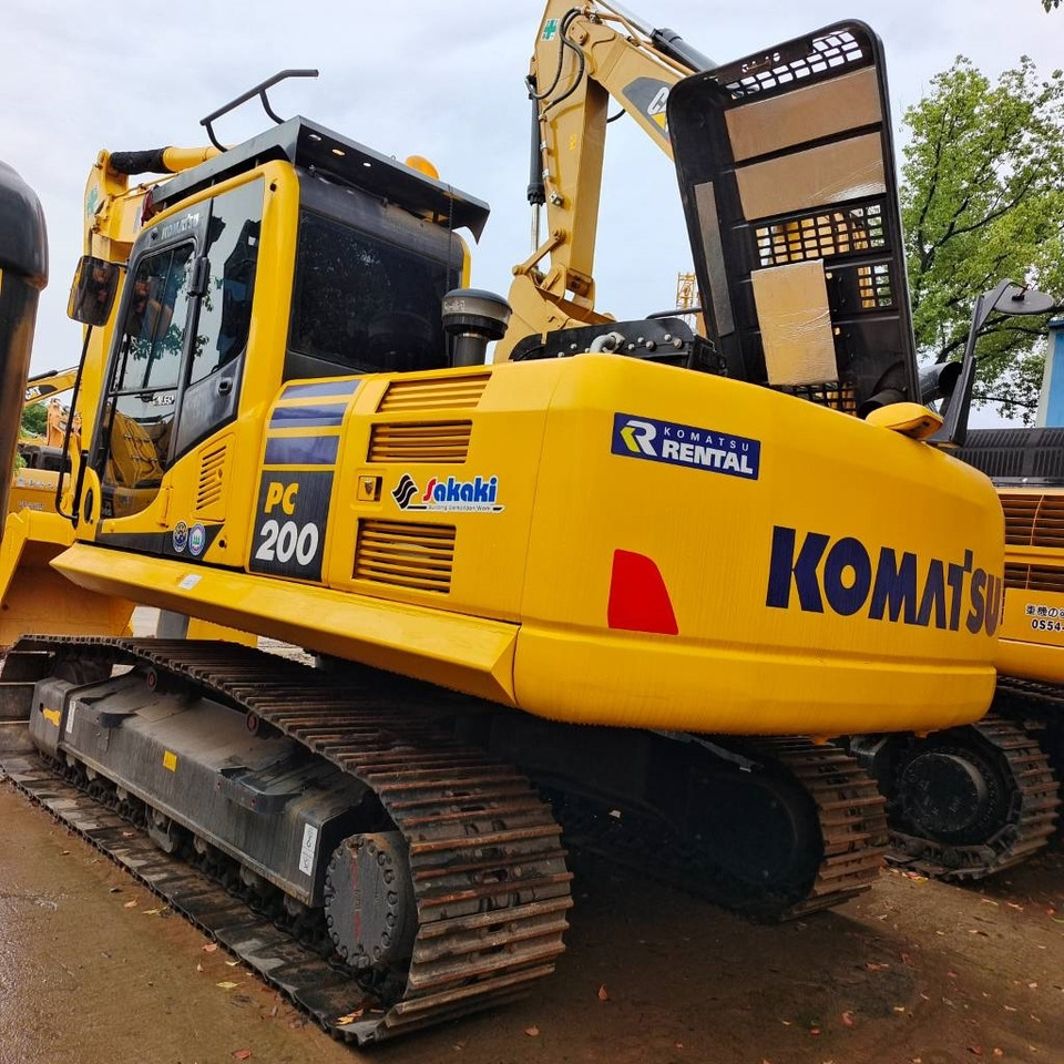 Komatsu PC 200 - Máy xúc bánh xích: hình 3 Komatsu PC 200 - Máy xúc bánh xích: hình 3