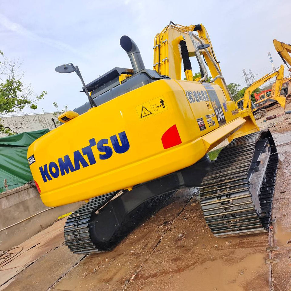 Komatsu PC 240 LC-8 - Máy xúc bánh xích: hình 2 Komatsu PC 240 LC-8 - Máy xúc bánh xích: hình 2