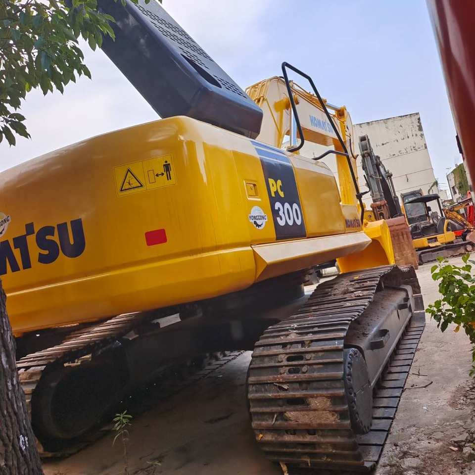 Máy xúc bánh xích Komatsu PC 300: hình 1