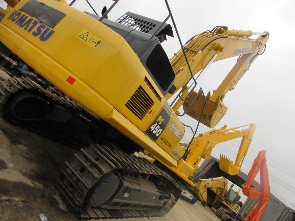 Komatsu PC 450 - Máy xúc bánh xích: hình 5 Komatsu PC 450 - Máy xúc bánh xích: hình 5