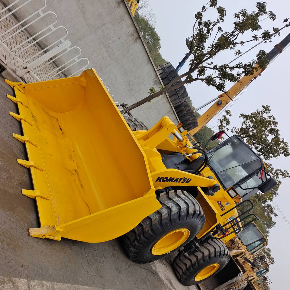 Komatsu WA 380-3 - Máy xúc lật bánh lốp: hình 5 Komatsu WA 380-3 - Máy xúc lật bánh lốp: hình 5