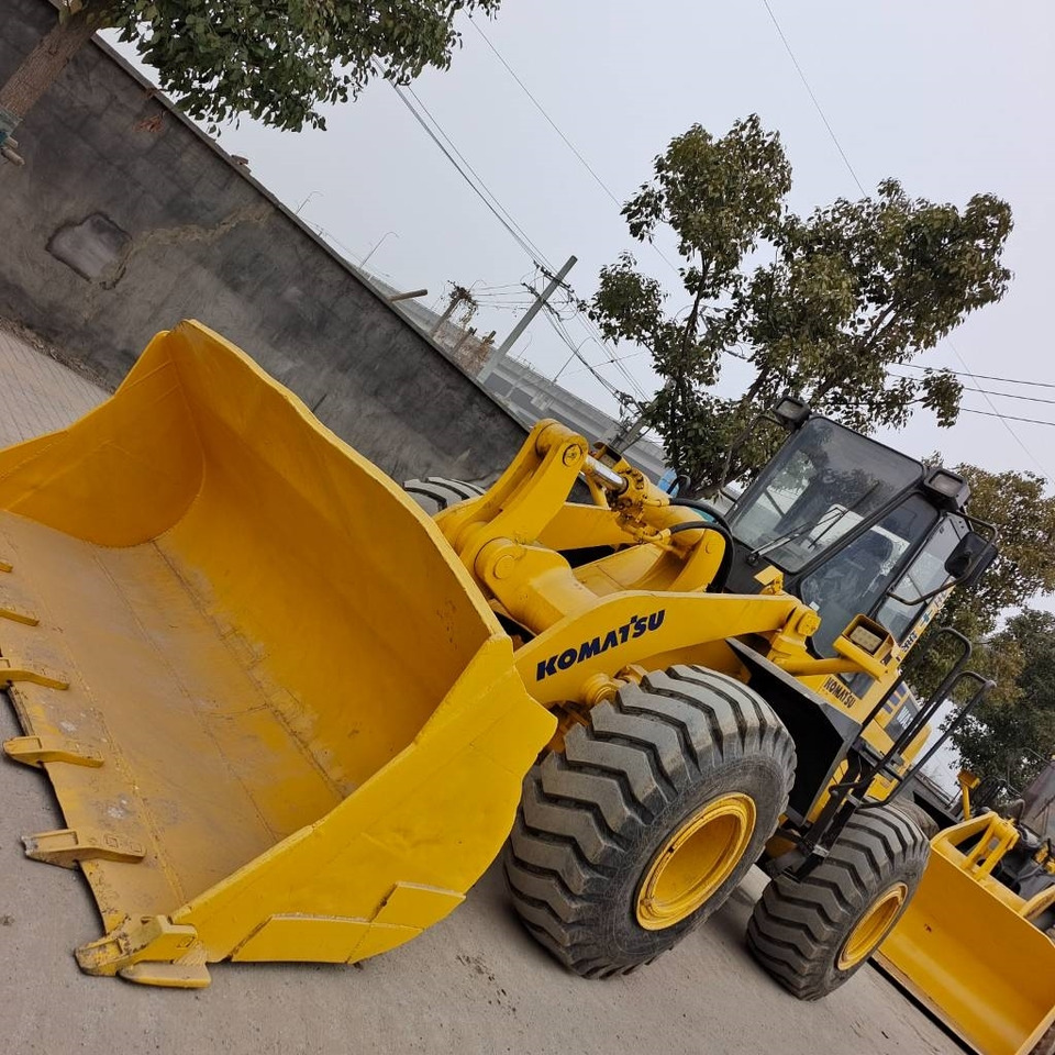 Komatsu WA 380 - Máy xúc lật bánh lốp: hình 5 Komatsu WA 380 - Máy xúc lật bánh lốp: hình 5