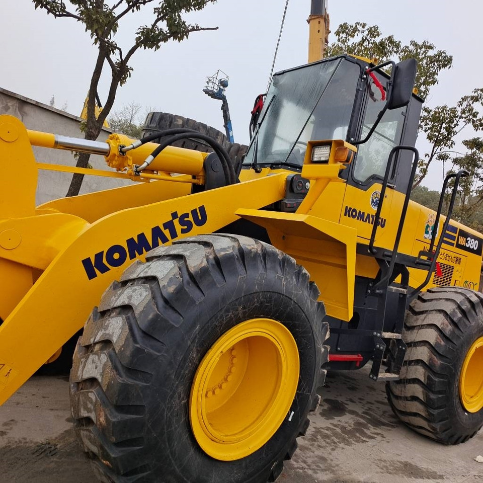 Komatsu WA 380 - Máy xúc lật bánh lốp: hình 5 Komatsu WA 380 - Máy xúc lật bánh lốp: hình 5