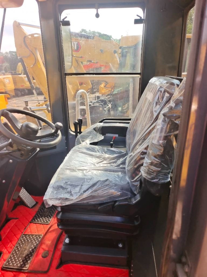 Komatsu WA 470-3 - Máy xúc lật bánh lốp: hình 3 Komatsu WA 470-3 - Máy xúc lật bánh lốp: hình 3