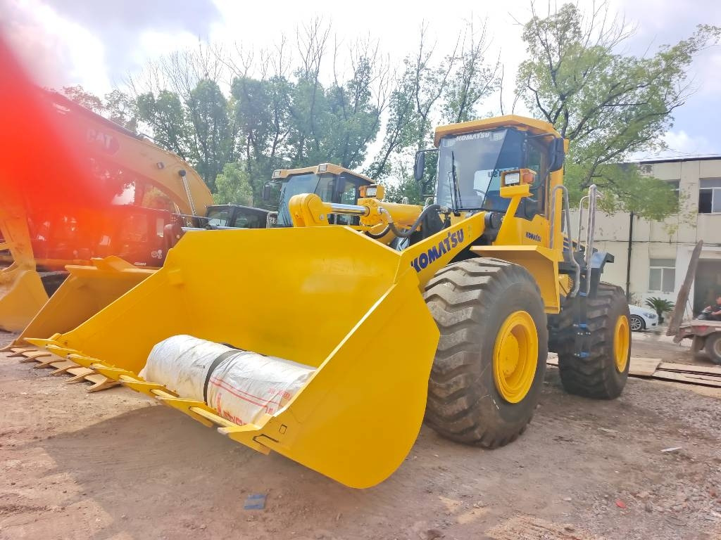 Komatsu WA 470-3 - Máy xúc lật bánh lốp: hình 1 Komatsu WA 470-3 - Máy xúc lật bánh lốp: hình 1