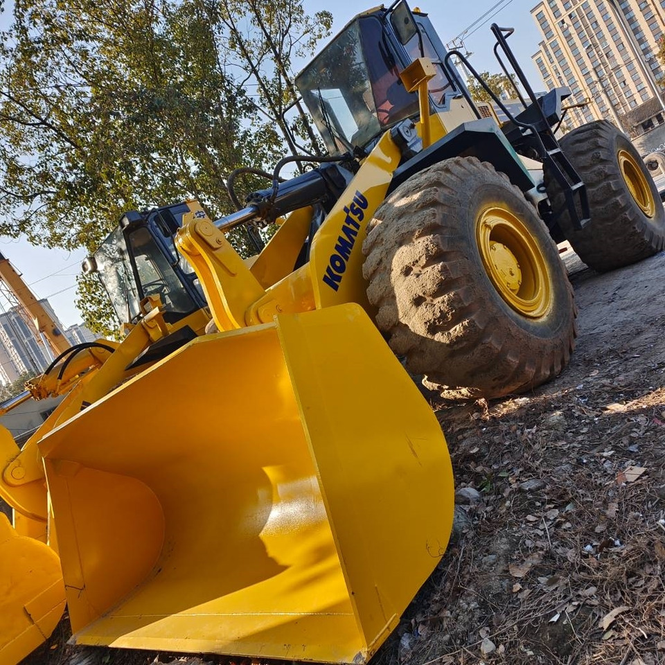 Komatsu WA 470-6 - Máy xúc lật bánh lốp: hình 3 Komatsu WA 470-6 - Máy xúc lật bánh lốp: hình 3