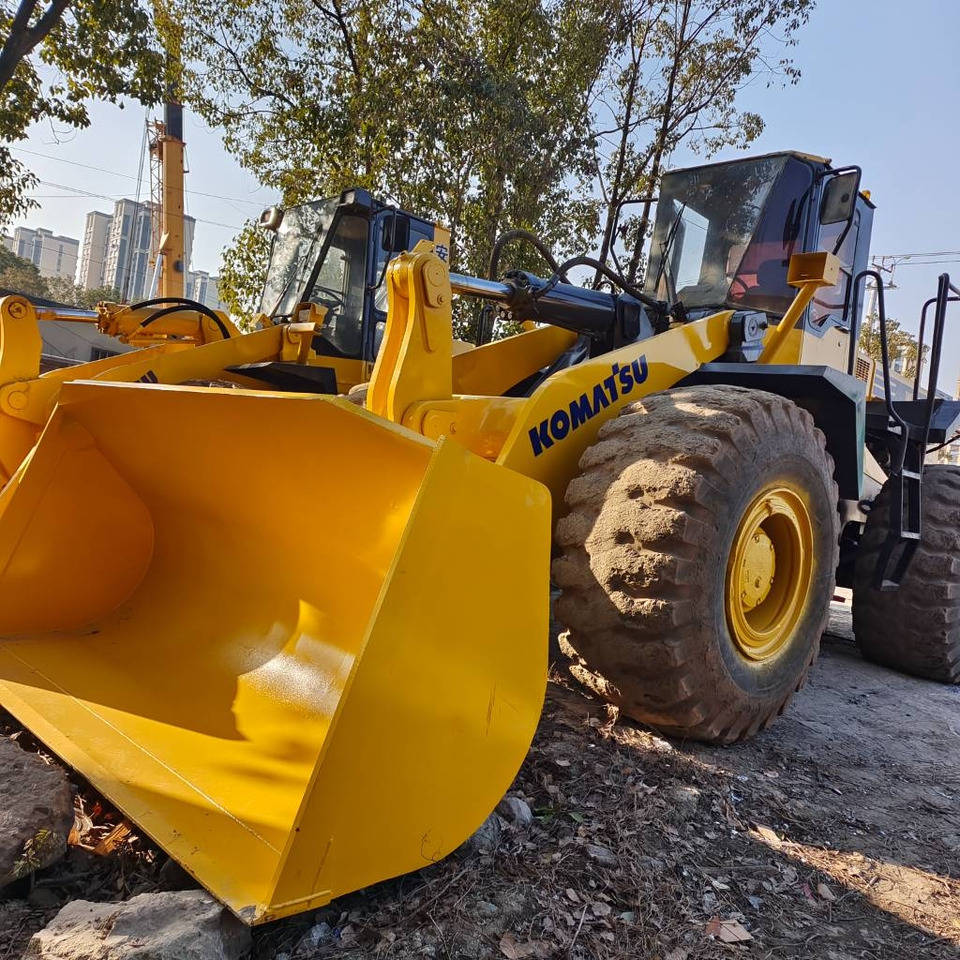 Komatsu WA 470-6 - Máy xúc lật bánh lốp: hình 1 Komatsu WA 470-6 - Máy xúc lật bánh lốp: hình 1