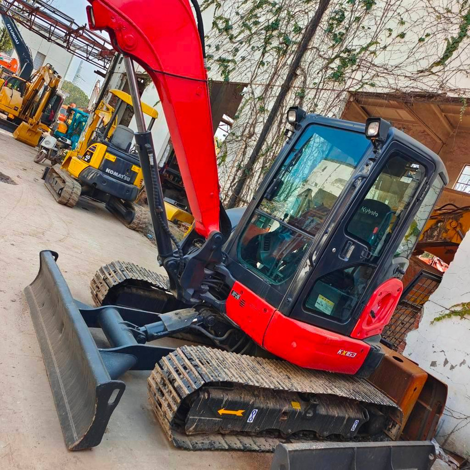 Kubota KX 163 - Máy xúc mini: hình 2 Kubota KX 163 - Máy xúc mini: hình 2