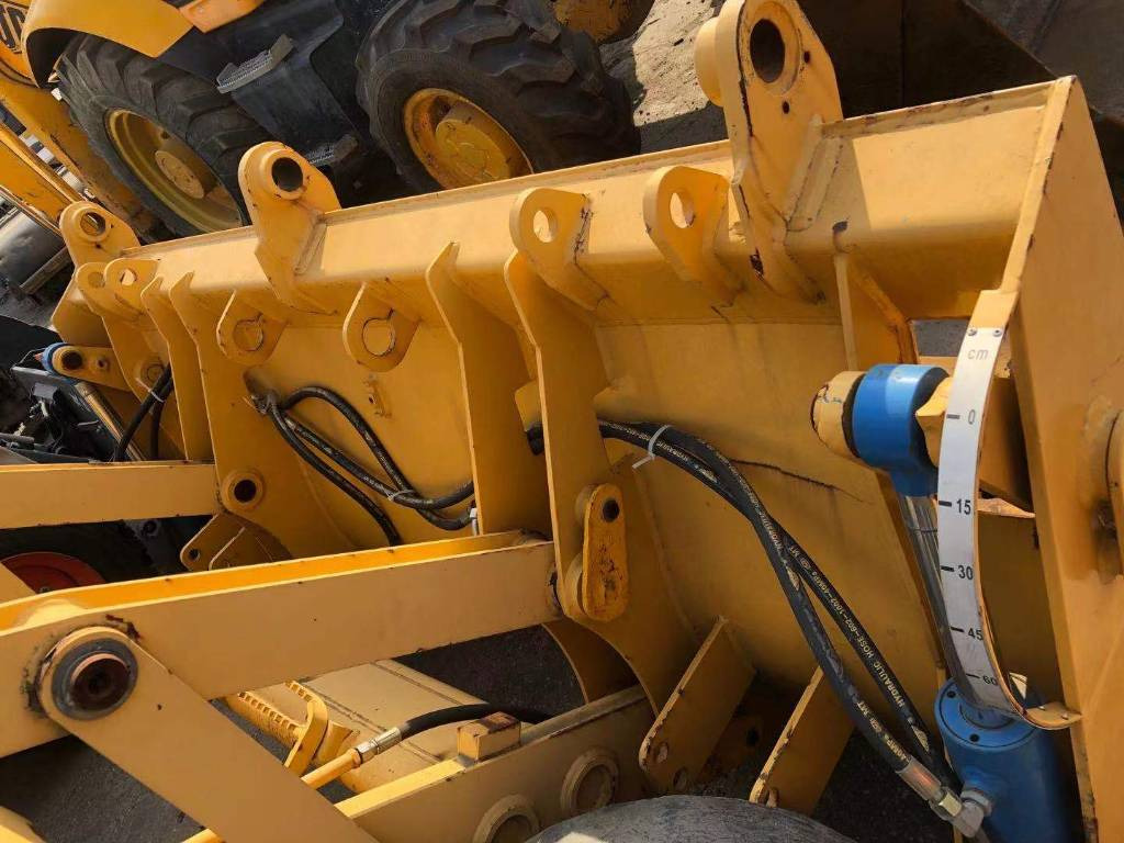 LiuGong 777A - Máy xúc lật bánh lốp: hình 3 LiuGong 777A - Máy xúc lật bánh lốp: hình 3