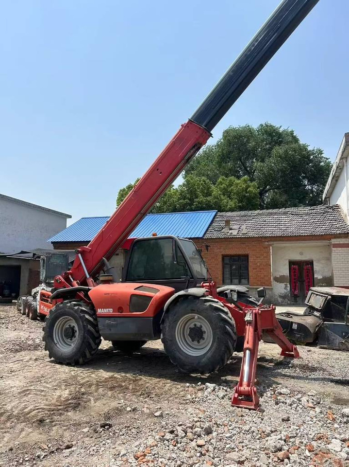 Manitou MT 1740 SL T - Máy xúc lật đa năng: hình 5 Manitou MT 1740 SL T - Máy xúc lật đa năng: hình 5