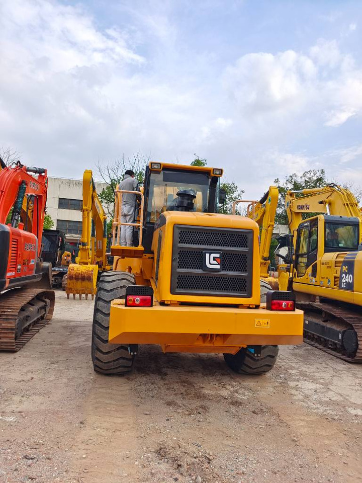 LiuGong 856 - Máy móc khác: hình 2 LiuGong 856 - Máy móc khác: hình 2
