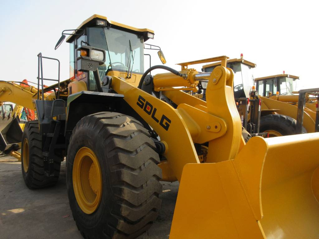 SDLG LG956L - Máy xúc lật bánh lốp: hình 1 SDLG LG956L - Máy xúc lật bánh lốp: hình 1