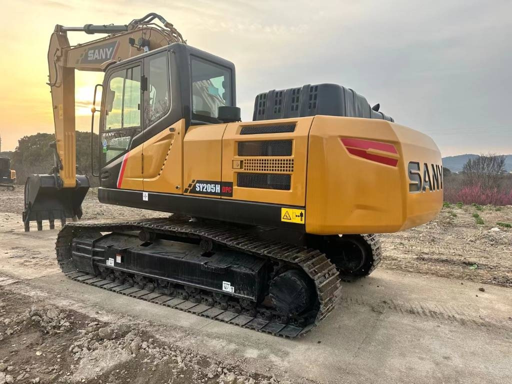 Sany SY 205 H - Máy xúc bánh xích: hình 1 Sany SY 205 H - Máy xúc bánh xích: hình 1