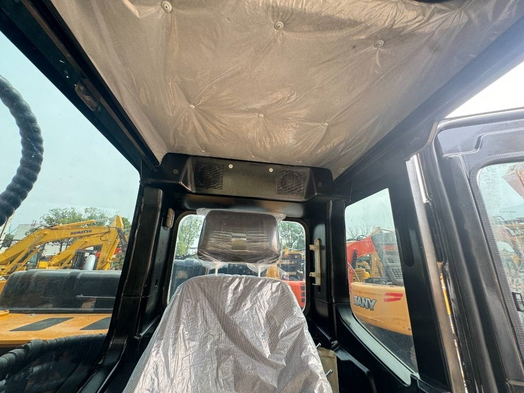 Sany SY 215 H - Máy xúc bánh xích: hình 2 Sany SY 215 H - Máy xúc bánh xích: hình 2