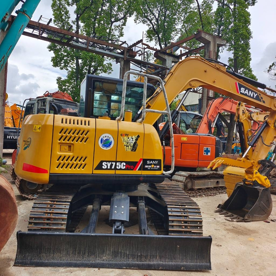 Sany SY 75 C - Máy xúc bánh xích: hình 1 Sany SY 75 C - Máy xúc bánh xích: hình 1
