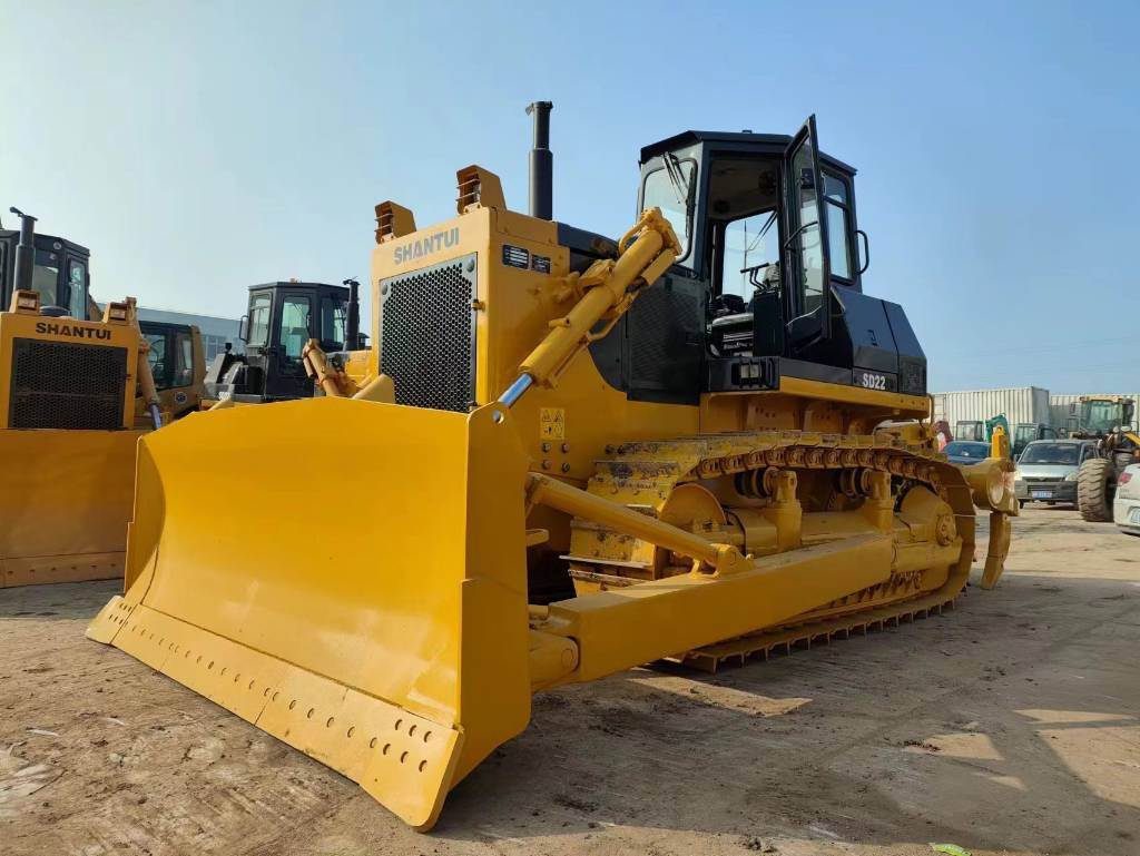 Shantui SD 22 - Máy ủi: hình 2 Shantui SD 22 - Máy ủi: hình 2