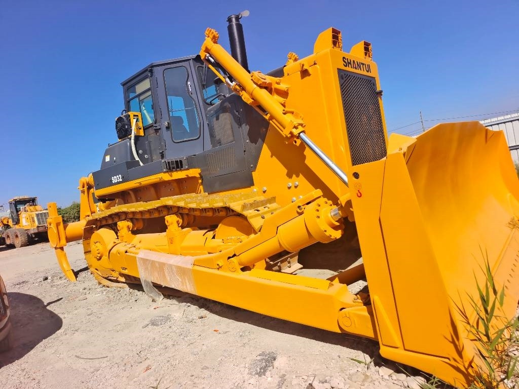 Shantui SD 32 - Máy ủi: hình 4 Shantui SD 32 - Máy ủi: hình 4