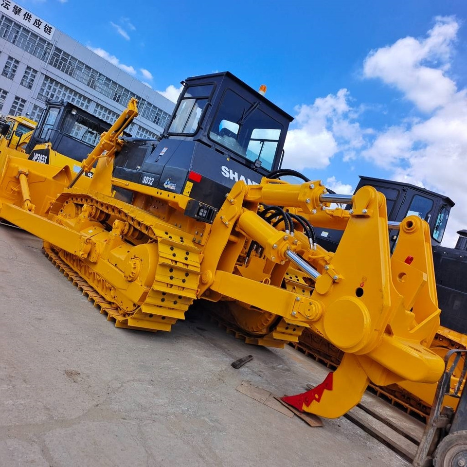 Shantui SD 32 - Máy ủi: hình 3 Shantui SD 32 - Máy ủi: hình 3