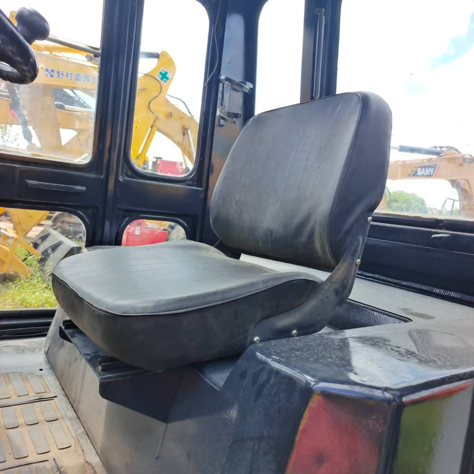 TCM FD100 - Xe nâng diesel: hình 3 TCM FD100 - Xe nâng diesel: hình 3
