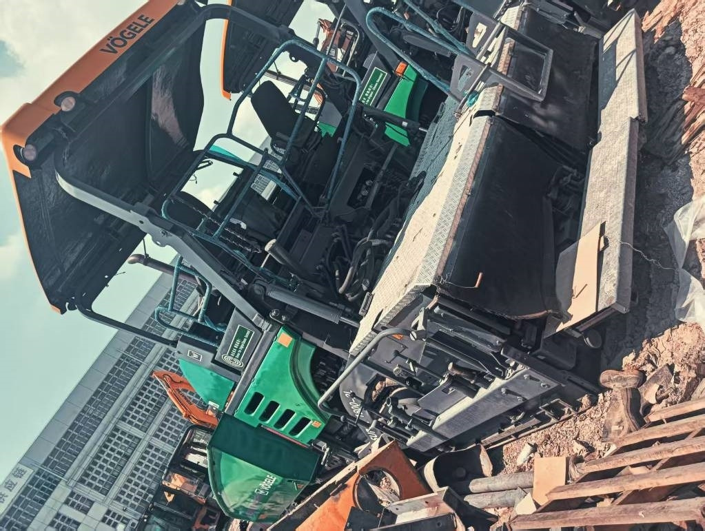 Vögele 1800-3 - Máy lát nhựa đường: hình 4 Vögele 1800-3 - Máy lát nhựa đường: hình 4