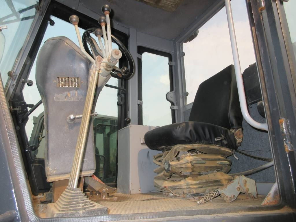 XCMG GR 180 - Máy san: hình 5 XCMG GR 180 - Máy san: hình 5