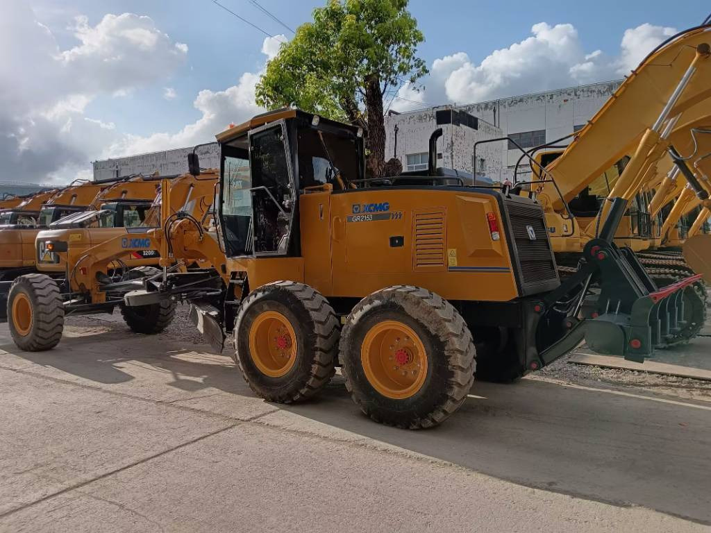 XCMG GR 2153 - Máy san: hình 3 XCMG GR 2153 - Máy san: hình 3