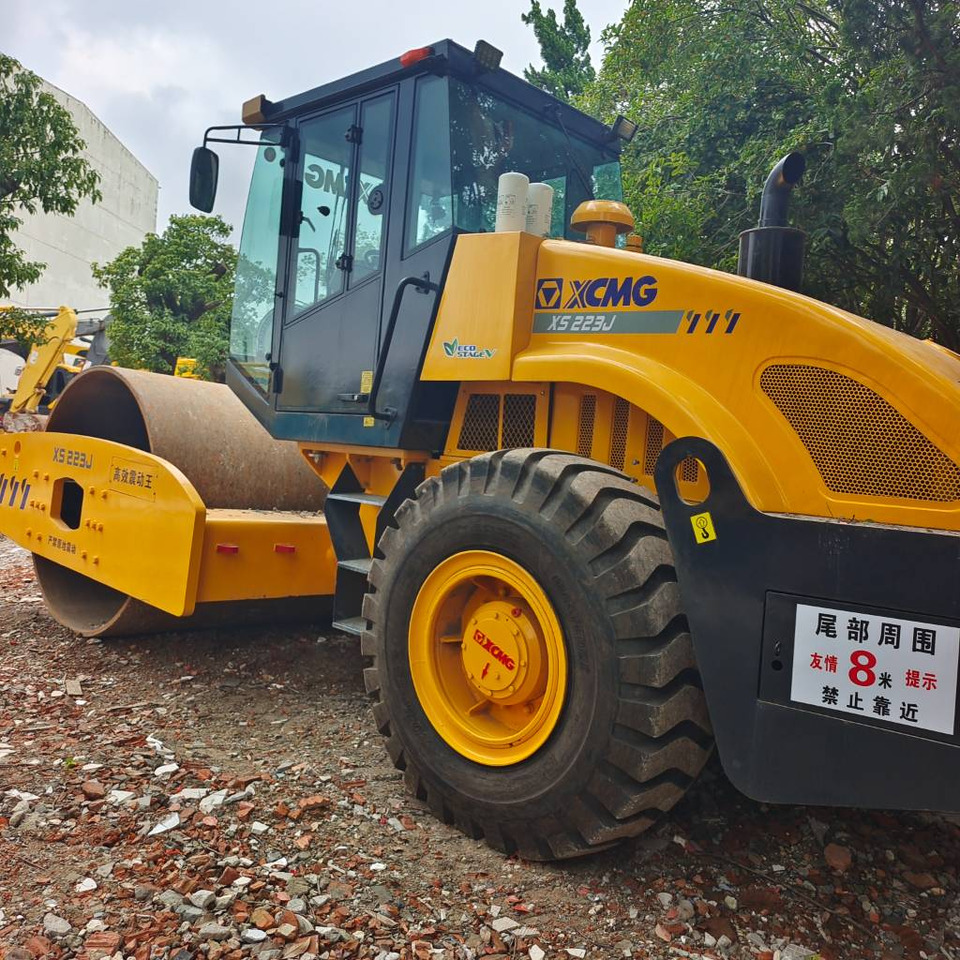 XCMG XS 223 J - Máy đầm: hình 3 XCMG XS 223 J - Máy đầm: hình 3