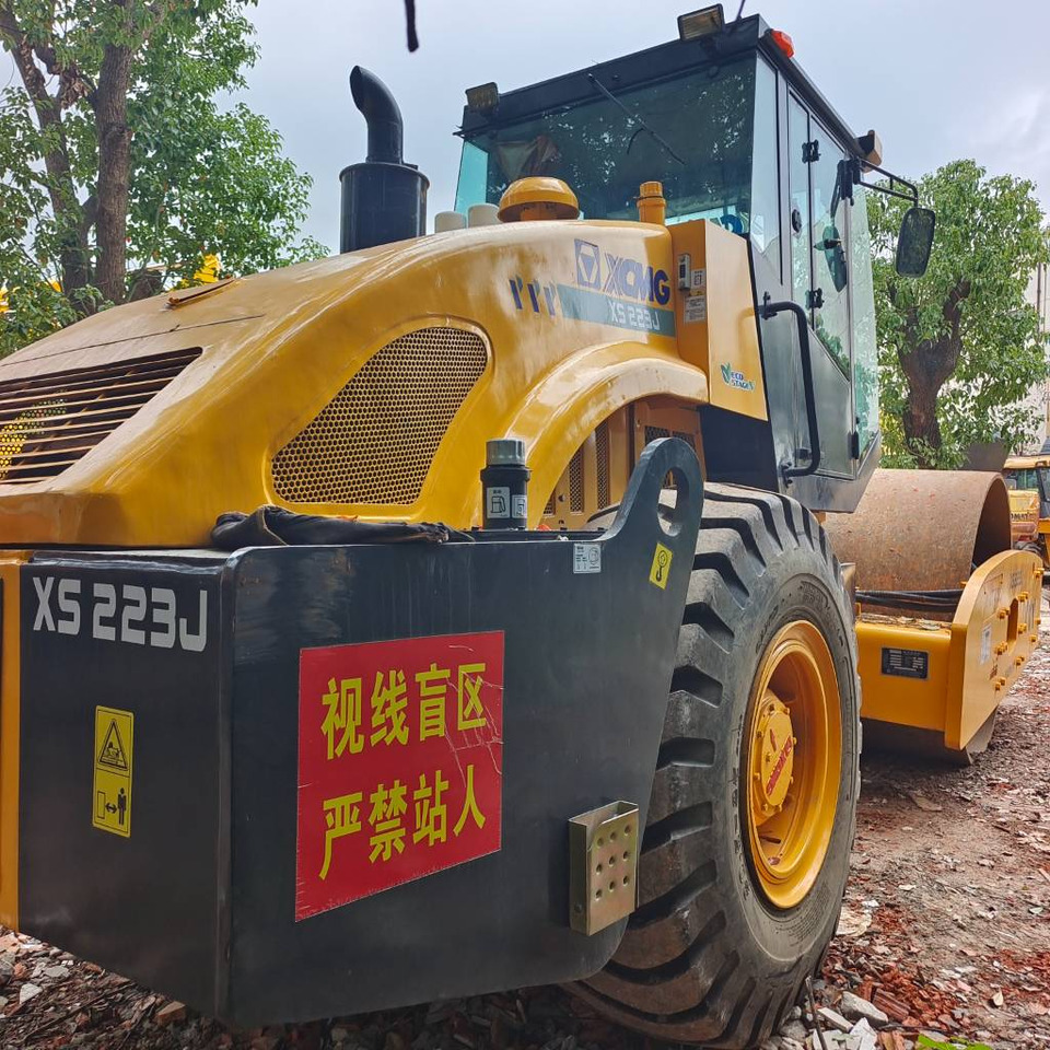 XCMG XS 223 J - Máy đầm: hình 5 XCMG XS 223 J - Máy đầm: hình 5