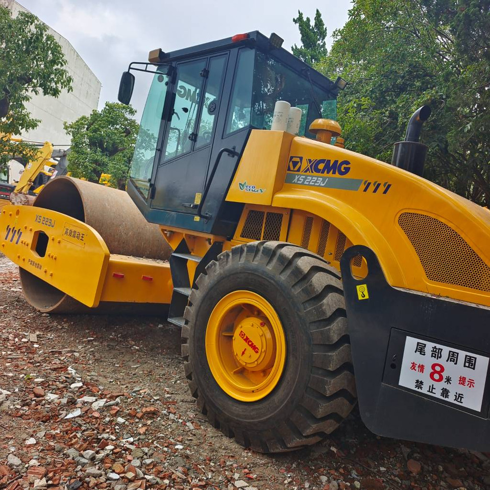XCMG XS 223 J - Máy đầm: hình 2 XCMG XS 223 J - Máy đầm: hình 2
