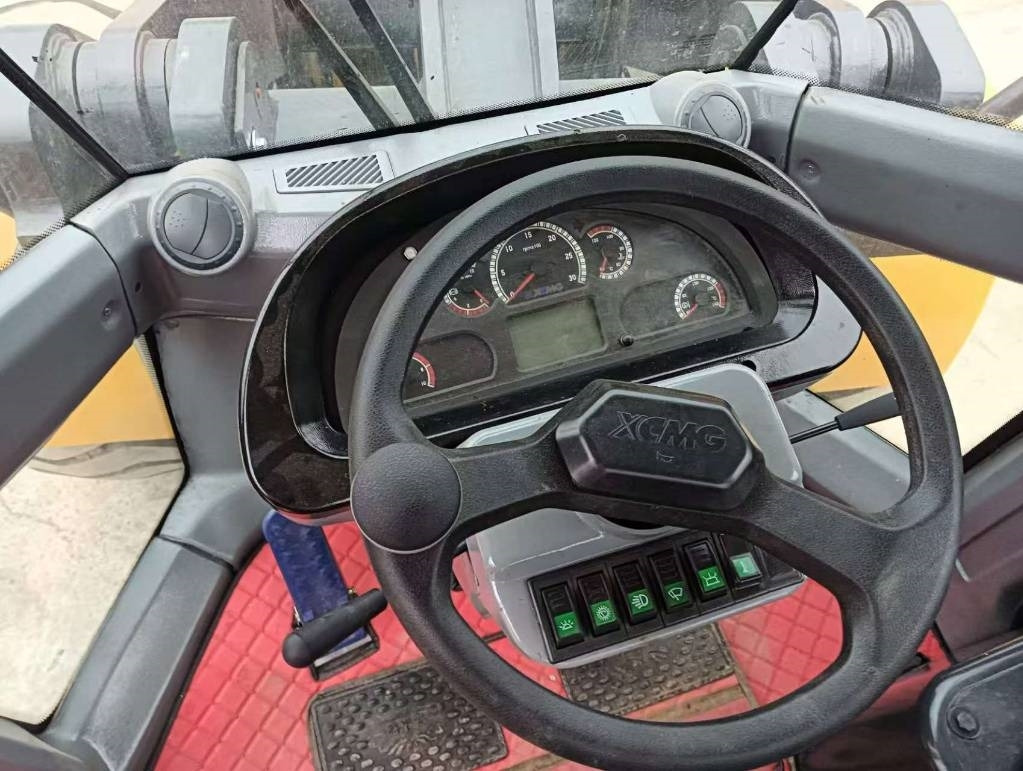 Máy xúc lật bánh lốp XCMG ZL 50 GN: hình 10