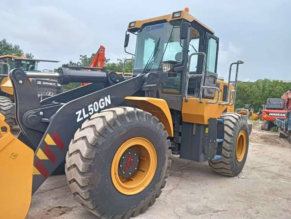 Máy xúc lật bánh lốp XCMG ZL 50 GN: hình 16