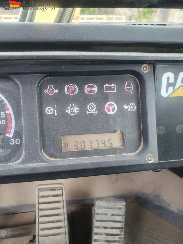 CAT 990 Zustand gut, Video vorhanden ohne Ketten!!, fertig zur Verladung - Máy xúc lật bánh lốp: hình 2 CAT 990 Zustand gut, Video vorhanden ohne Ketten!!, fertig zur Verladung - Máy xúc lật bánh lốp: hình 2