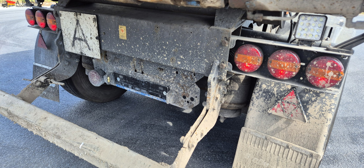 Kempf SKM 35/3 Leichter Schaden am Heck voll fahrbereit. - Sơ mi rơ moóc ben: hình 5 Kempf SKM 35/3 Leichter Schaden am Heck voll fahrbereit. - Sơ mi rơ moóc ben: hình 5