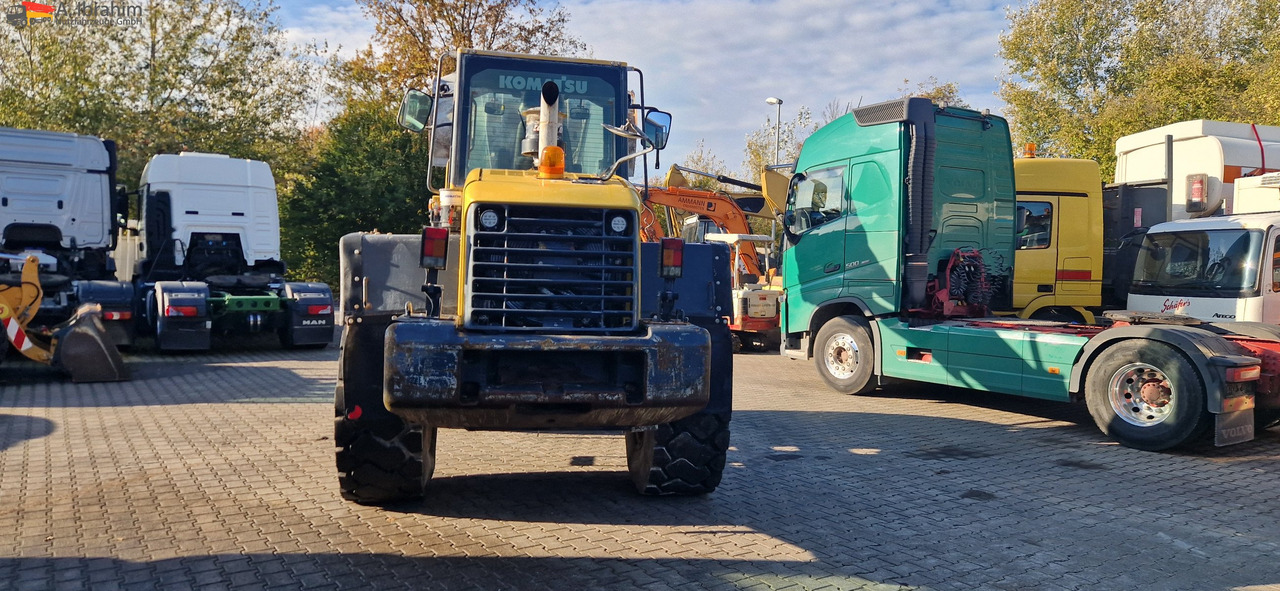 Máy xúc lật bánh lốp Komatsu WA 200 technisch ok. technische Wartung beim Komatsu Service: hình 12