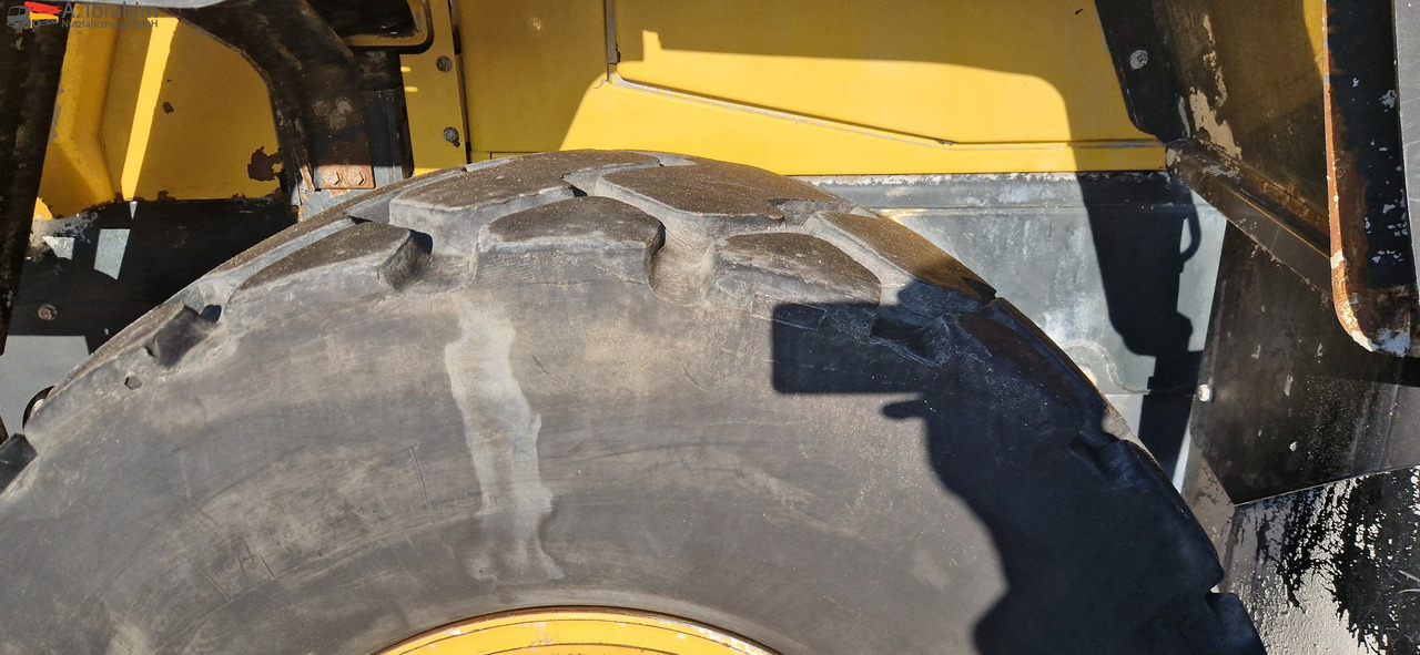 Máy xúc lật bánh lốp Komatsu WA 200 technisch ok. technische Wartung beim Komatsu Service: hình 6