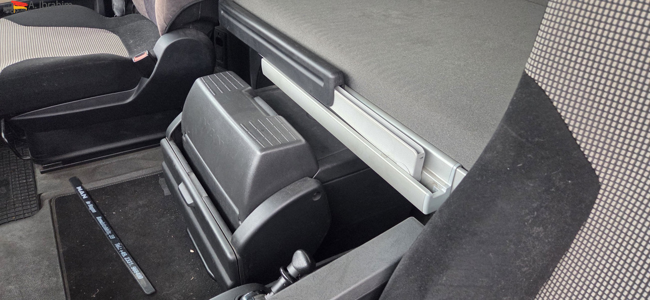 MAN TGX 26.460 6x2 | Lift-Lenkachse | Retarder | Klima | 2 x Vorhanden - Xe chở container/ Xe tải hoán đổi thân: hình 5 MAN TGX 26.460 6x2 | Lift-Lenkachse | Retarder | Klima | 2 x Vorhanden - Xe chở container/ Xe tải hoán đổi thân: hình 5