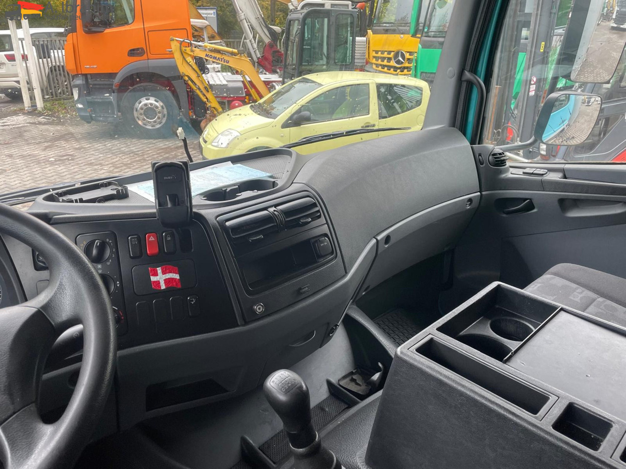 Mercedes-Benz 1523 Thermoking T 600R | LBW - Xe tải đông lạnh: hình 2 Mercedes-Benz 1523 Thermoking T 600R | LBW - Xe tải đông lạnh: hình 2