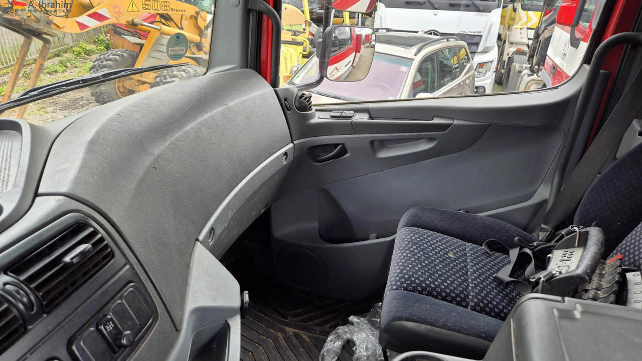 Mercedes-Benz 1829L mit Kran HIAB 111 Hiduo , Funk FB - Xe tải thùng lửng/ Phẳng, Xe cẩu tự hành: hình 3 Mercedes-Benz 1829L mit Kran HIAB 111 Hiduo , Funk FB - Xe tải thùng lửng/ Phẳng, Xe cẩu tự hành: hình 3