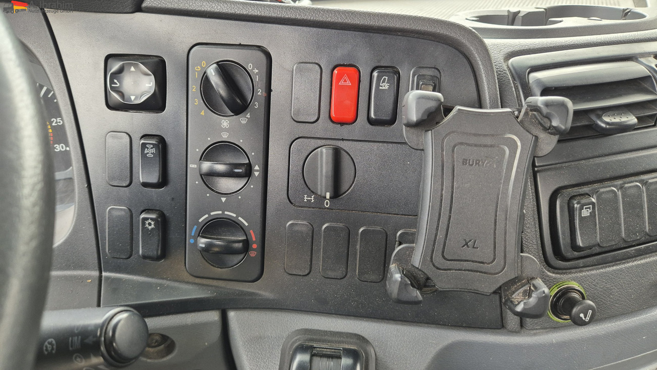 Mercedes-Benz 1833 HIAB Kran, Funk FB Scheckheft gepflegt bei Mercedes - Xe tải thùng lửng/ Phẳng, Xe cẩu tự hành: hình 5 Mercedes-Benz 1833 HIAB Kran, Funk FB Scheckheft gepflegt bei Mercedes - Xe tải thùng lửng/ Phẳng, Xe cẩu tự hành: hình 5