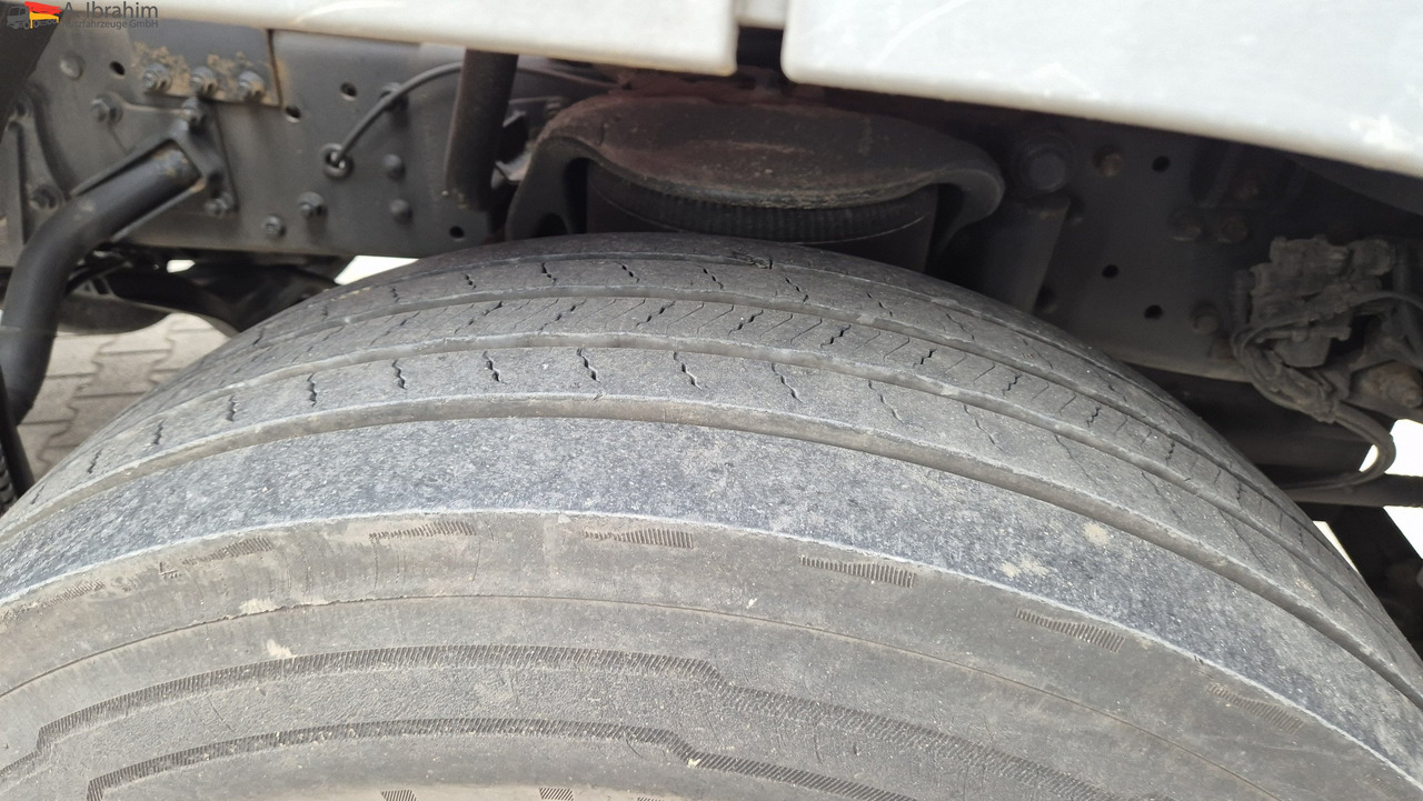 Xe tải thùng lửng/ Phẳng, Xe cẩu tự hành Mercedes-Benz 1833 HIAB Kran, Funk FB Scheckheft gepflegt bei Mercedes: hình 7